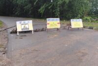 Jalan menuju Vista ditutup sementara karena ada perbaikan jalan persis ditanjanganenunu Hotel Vista, Selasa (21/4/2026). Matapedia6.com/Luci