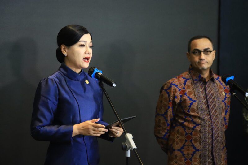 Ketua Dewan Komisioner OJK, Friderica Widyasari Dewi. Foto:OJK Kepri