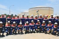 Komisaris Utama Pertamina Patra Niaga, Sabar Yudo Suroso, memimpin langsung management walkthrough (MWT) ke Aviation Fuel Terminal (AFT) Hang Nadim Batam dan Integrated Terminal (IT) Tanjung Uban, Rabu (22/4/2026). Foto:Istimewa