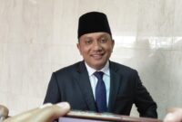 Kepala Dinas Lingkungan Hidup Kota Batam Dohar Mangalando Hasibuan, saat memberikan keterangan kepada media di Batam Centre, Kamis (23/4/2026). Matapedia6.com/Luci