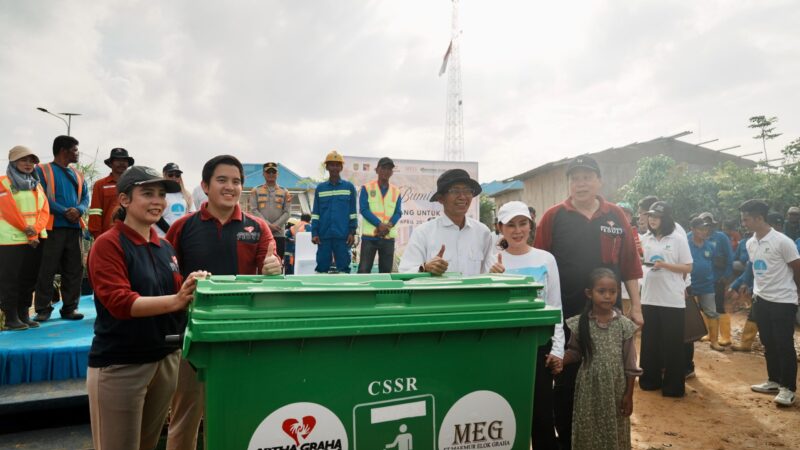 BP Batam bersama Kementerian Transmigrasi, Forkopimda, PT MEG, dan warga Tanjung Banon menggelar gotong royong besar di kawasan Rempang Eco City, Rabu (22/4/2026). Foto:Humas BP Batam