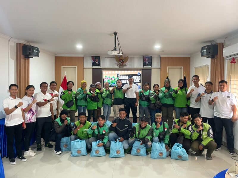 Karutan Batam Fajar bersama dengan para ojol pada Jumat (24/4/2026). Foto:Ist