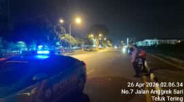 Anggota patroli Polsek Batam Kota saat di lokasi dugaan balap liar, Minggu (26/4/2026). Foto:Humas Polresta Barelang