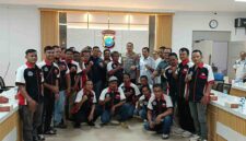 DPRD Batam dan Kapolresta Barelang serta para sopir truk pasir beberapa hari lalu. Foto:Ist