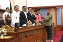 Wali Kota Batam Amsakar bersama Ketua DPRD Batam Kamaluddin dan Wakil Ketua DPRD Batam Aweng. Foto:Istimewa
