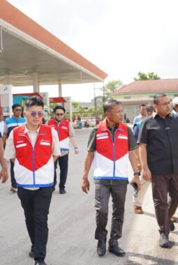 Pertamina DPR RI dan BPH Migas Tinjau SPBU di Riau, Pastikan Distribusi BBM Lancar