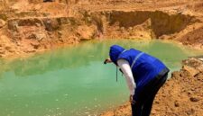 Petugas saat mengecek tambang  ilegal. Foto:Istimewa