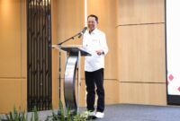 Wali Kota Batam Amsakar Achmad saat memberikan kata sambutan pada kegiatan penyampaian laporan akhir kajian optimalisasi tata kelola pengangkutan sampah di Grand Ballroom AP Premiere, Jodoh, Batuampar, Senin (18/5/2026). Matapedia6.com/Diskominfo