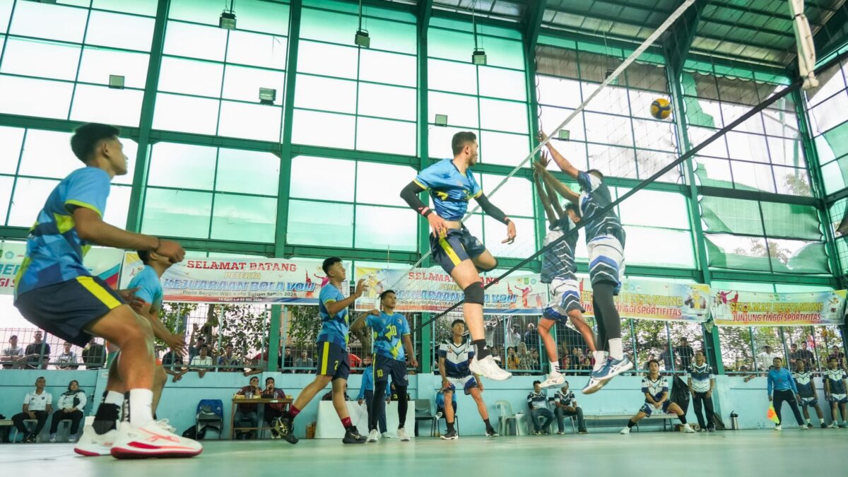 Atlet voli BP Batam dan Pgri. Foto:Istimewa