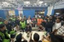 Mediasi antara driver ojek online dan oknum debt collector, Senin (18/5/2026). Foto:Dok. Polsek Batu Aji.