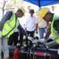 Kepala BP Batam, Amsakar Achmad turun langsung meninjau pekerjaan pemasangan penguatan jaringan pipa distribusi air minum untuk masyarakat Batam, Selasa (19/5/2026). Foto:Humas BP Batam