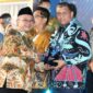 Sekretaris daerah kota Batam Firmansyah saat menerima penghargaan dari Kemendikbud di Jakarta, Senin (25/5/2026). Matapedia6.com/Diskominfo
