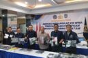 Imigrasi Batam ungkap ratusan warga negara asing terlibat penipuan di Batam dan barang bukti dilihatkan ke awak media dalam jumpa pers, Jumat (8/5/2026). Foto:Rega/matapedia