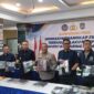 Imigrasi Batam ungkap ratusan warga negara asing terlibat penipuan di Batam dan barang bukti dilihatkan ke awak media dalam jumpa pers, Jumat (8/5/2026). Foto:Rega/matapedia