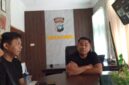 Kapolsek Sei Beduk, Iptu Alex Yasral saat diwawancara wartawan di ruangannya, Sabtu (23/5/2026). Foto:Rega/matapedia