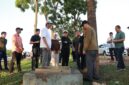 Plh Kepala BP Batam Li Claudia Chandra saat meninjau saluran drainase di beberapa titik wilayah Batam, Kamis (28/5/2026). Foto: Humas BP Batam
