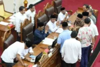 Rapat paripurna DPRD Kota Batam bahas reses. Foto:Sekwan