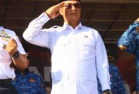 Wakil Ketua I DPRD Kota Batam Aweng Kurniawan tengah saat Upacara Bendera 17 Hari Bulan Tingkat Kota Batam Tahun 2026 yang digelar di Dataran Engku Puteri, Batam Center, Rabu (17/6/2026). Foto:Ist