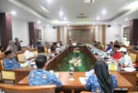 Komisi IV DPRD Kota Batam memanggil sejumlah pihak dalam Rapat Dengar Pendapat Umum (RDPU) untuk membahas dugaan ketidaksesuaian administrasi dan legalitas penyelenggaraan Kelompok Bermain (KB) atau Playgroup Yayasan Djuwita Prakarsa, Rabu (17/6/2026). Foto: Dok. DPRD Batam