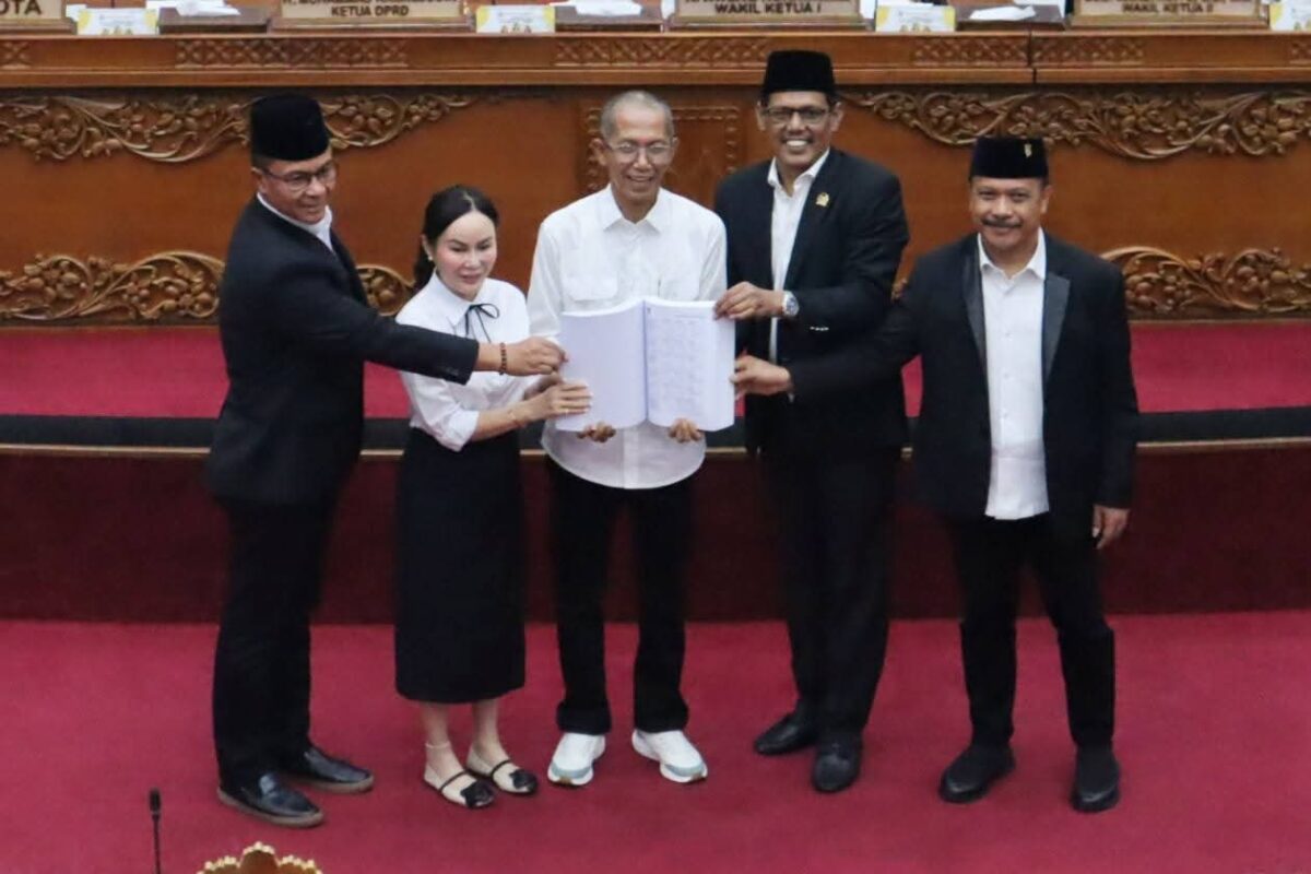 DPRD Kota Batam mulai membahas Rancangan Peraturan Daerah (Ranperda) tentang Pertanggungjawaban Pelaksanaan APBD Tahun Anggaran 2025. Dalam rapat paripurna yang digelar pada Rabu (10/6/2026). Foto:Istimewa