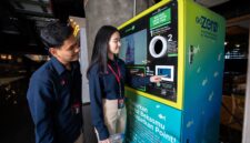 
TelkomGroup memperkuat transformasi bisnis dan implementasi ESG untuk menciptakan pertumbuhan berkelanjutan, meningkatkan daya saing, serta menghadirkan nilai jangka panjang bagi lingkungan, masyarakat, dan bisnis. Foto:Telkom