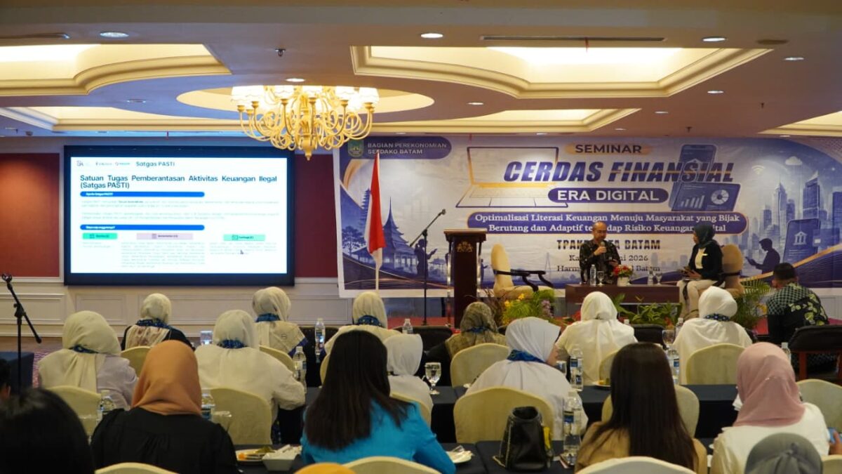 OJK Kepri menggelar seminar bertajuk 