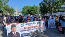 Ribuan pelajar dan guru dari berbagai jenjang pendidikan memadati kawasan depan Kantor Wali Kota Batam hingga Gedung DPRD Kota Batam, Minggu (21/6/2026) pagi. Foto:Ist