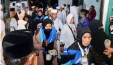 Sebanyak 442 jemaah haji yang tergabung dalam Kloter 1 Debarkasi Batam kembali ke Tanah Air setelah menuntaskan rangkaian ibadah haji di Tanah Suci. Kedatangan mereka di Aula Arafah 1 Asrama Haji Batam Centre, Senin (1/6/2026). Foto:Diskominfo Batam