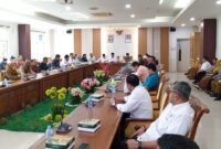 Panitia Khusus (Pansus) DPRD Kota Batam membahas Rancangan Peraturan Daerah (Ranperda) bersama instansi terkait di Komisi III, Selasa (2/6/2026). Foto:Rega/matapedia