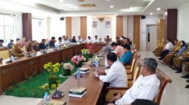 Panitia Khusus (Pansus) DPRD Kota Batam membahas Rancangan Peraturan Daerah (Ranperda) bersama instansi terkait di Komisi III, Selasa (2/6/2026). Foto:Rega/matapedia