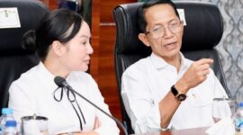 Wali kota Batam Amsakar Achmad bersama Wali Kota Batam Li Claudia Chandra. Foto: Diskominfo