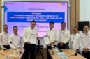 Direktur PT Pelayanan Energi Batam, Samsul Bahri saat tanda tangan kerja sama, Senin (15/6/2026). Foto:Istimewa