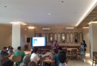 General Manager MaxOne Hotel Batam, Dian,  saat Media Gathering di 1.1 Dining & Lounge Restaurant MaxOne Batam bersama wartawan, Jumat (19/6/2026). Foto:Rega/matapedia