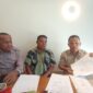 Sukarno didampingi kuasa hukumnya saat menceritakan apa yang dirasakan atas pembelian kios di Bengkong Trade Center. Tiga tahun sudah lakukan pelunasan namun sertifikat belum diterima, Sabtu (27/6/2026). Matapedia6.com/Luci