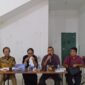 Ketua Lembaga Pengembangan Pesparawi Daerah (LPPD) Kepri, Jumaga Nadeak saat konferensi pers, Senin (29/6/2026). Foto:Rega/ matapedia