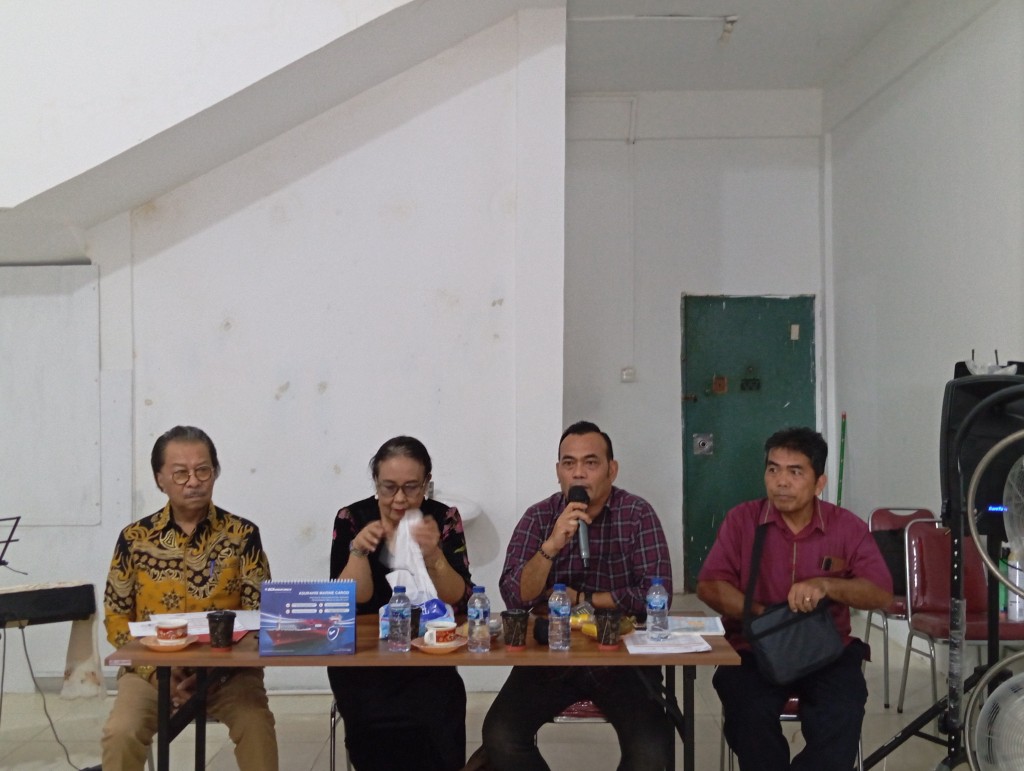 Ketua Lembaga Pengembangan Pesparawi Daerah (LPPD) Kepri, Jumaga Nadeak saat konferensi pers, Senin (29/6/2026). Foto:Rega/ matapedia
