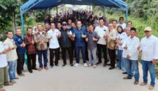 Syukuran rampung pembangunan row jalan di Tanjunguncang oleh Anggota DPRD Batam Rudi dan Arlon, Minggu (14/6/2026). Foto: Istimewa
