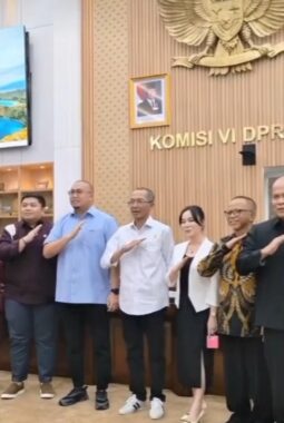 Video: Komisi VI DPR RI Apresiasi Kinerja BP Batam dalam Rapat Dewan Pengawas