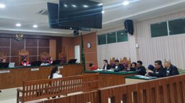 Sidang lanjutan kasus dugaan pembunuhan Dwi Putri Apriliandini, seorang calon lady companion (LC) di Batam, kembali mengungkap fakta-fakta baru di ruang sidang Pengadilan Negeri Batam, Senin (15/6/2026). Foto:Rega/matapedia