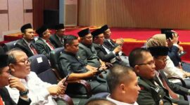 Anggota DPRD Batam Muhammad Syafei menghadiri Paripurna DPRD Kepri penyampaian LHP BPK RI. Foto:Dok. DPRD Kota Batam