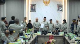 Ketua DPRD Kota Batam, Muhammad Kamaluddin, menerima kunjungan silaturahmi dan audiensi Forum Pembauran Kebangsaan (FPK) Kota Batam di ruang kerjanya, Kamis (2/7/2026). Foto:DPRD Batam