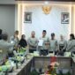 Ketua DPRD Kota Batam, Muhammad Kamaluddin, menerima kunjungan silaturahmi dan audiensi Forum Pembauran Kebangsaan (FPK) Kota Batam di ruang kerjanya, Kamis (2/7/2026). Foto:DPRD Batam