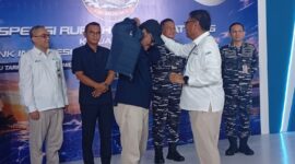 Ekspedisi menggunakan KRI Beladau 643 dengan rute Batam, Tarempa, Midai, Subi Besar, Tambelan, dan Singkep sebelum kembali ke Batam. Pelepasan rombongan berlangsung di Pelabuhan Bintang 99 Persada, Batu Ampar, Kamis (2/7/2026). Foto:Rega /matapedia