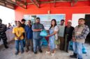 PT Batamraya Sukses Perkasa (PT BSP) melalui program CSR Tanjung Sauh Peduli dengan menyalurkan 150 paket sembako kepada warga di Perumahan Relokasi Pulau Ngenang, Kamis (2/7/2026). Foto:Istimewa