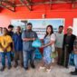 PT Batamraya Sukses Perkasa (PT BSP) melalui program CSR Tanjung Sauh Peduli dengan menyalurkan 150 paket sembako kepada warga di Perumahan Relokasi Pulau Ngenang, Kamis (2/7/2026). Foto:Istimewa