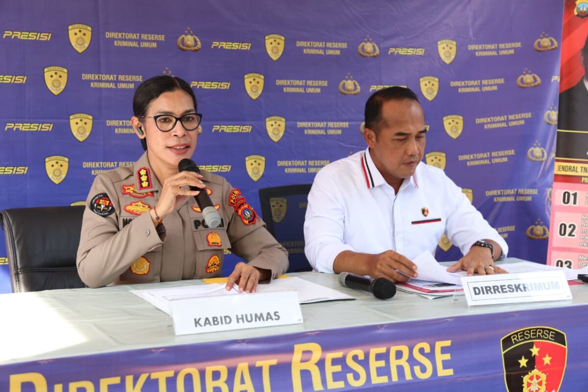 Kabid Humas Polda Kepri Kombes Pol. Nona Pricillia Ohei bersama Ditreskrimum. Foto:Humas Polda Kepri