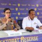 Kabid Humas Polda Kepri Kombes Pol. Nona Pricillia Ohei bersama Ditreskrimum. Foto:Humas Polda Kepri