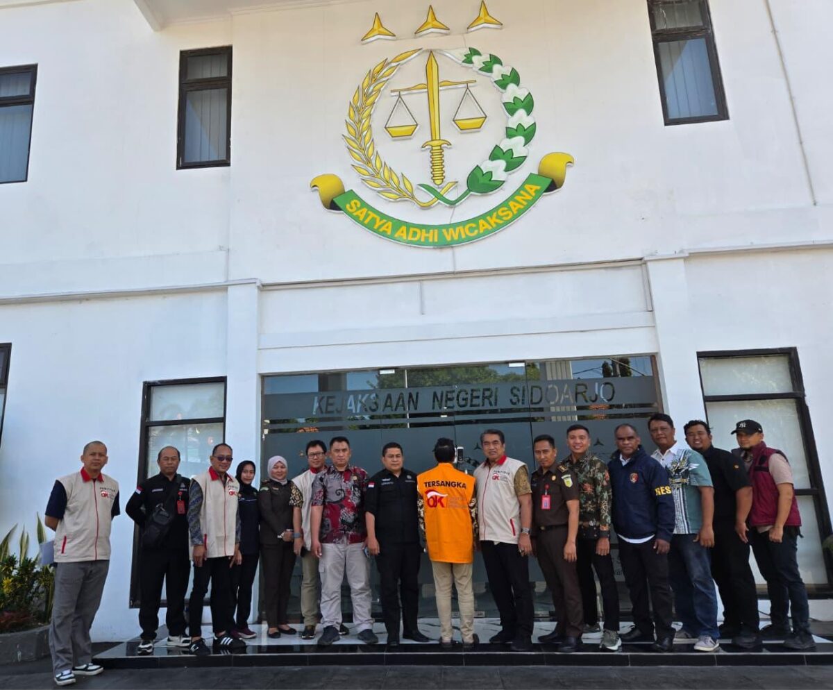Pelimpahan tahap II itu berlangsung pada Kamis (9/7/2026), setelah berkas perkara dinyatakan lengkap atau P-21 pada 29 Juni 2026. Foto:OJK Kepri