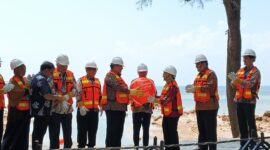 Menteri Koordinator Bidang Perekonomian Airlangga Hartarto, Menteri Digital Singapura Gang Kim Yong, Direktur Utama PT Telkom Indonesia Dian Siswarini, Chairman Nongsa Digital Park Mike Wiluan, serta jajaran pemerintah dan pelaku industri dari Indonesia maupun Singapura, Senin (20/7/2026). Foto:Amir/matapedia