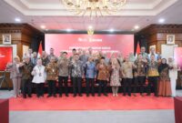 Kepala Eksekutif Pengawas Perilaku Pelaku Usaha Jasa Keuangan, Edukasi, dan Pelindungan Konsumen OJK, Dicky Kartikoyono saat membuka Pertemuan Pertama Kelompok Kerja Literasi dan Inklusi Keuangan Syariah (POKJA LIKS) 2026 di Kantor OJK, Jakarta, Senin (20/7/2026). Foto:OJK Kepri